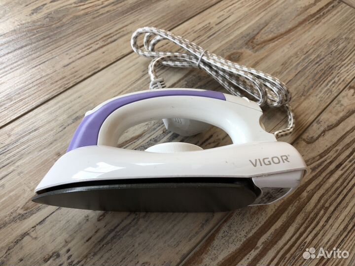 Утюг дорожный