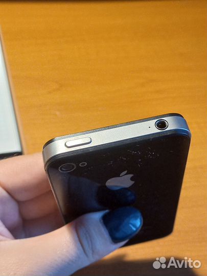 iPhone 4, 8 ГБ