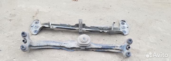 Балка поперечная сеат толедо 1