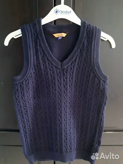 Жилет темно-синий (на 7 лет)