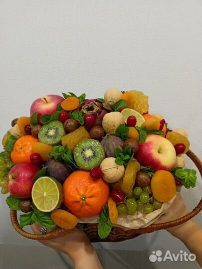 Съедобные букеты,сладкие букеты, мужские букеты