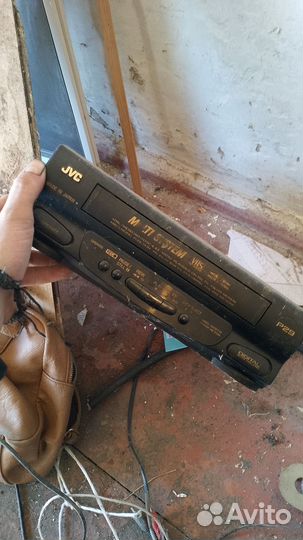 Касетник и плëночные кассеты