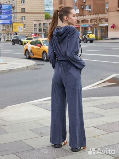 Спортивный костюм велюровый женский 42/44 новый