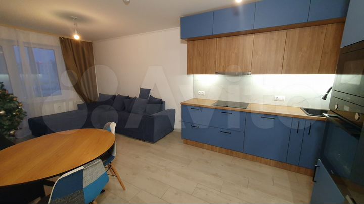 3-к. квартира, 81 м², 12/14 эт.