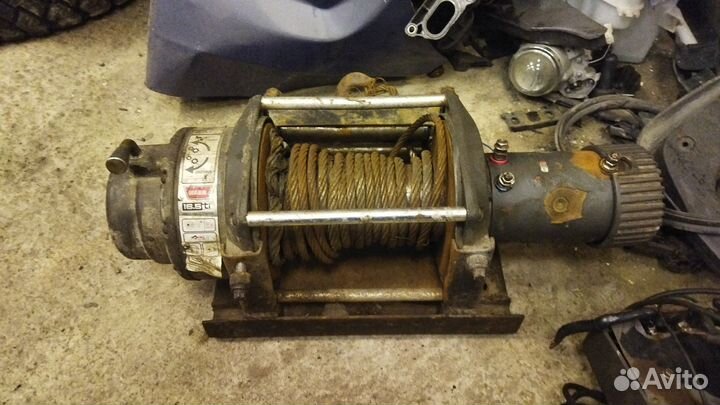 Лебедка электрическая автомобильная