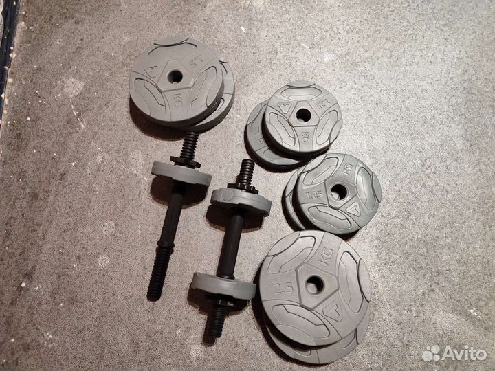 Набор гантелей