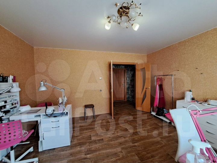 2-к. квартира, 52,4 м², 1/10 эт.