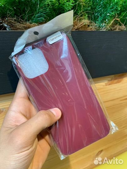 Чехлы на iPhone