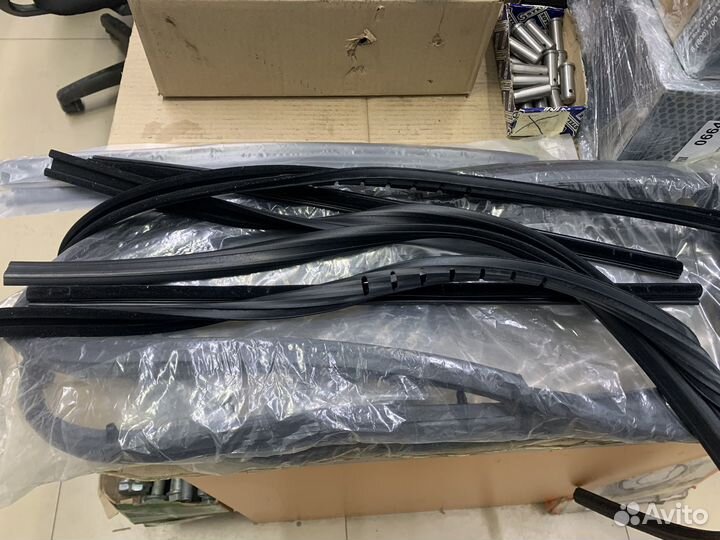 Комплект уплотнений дверей Chrysler