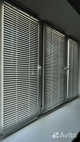 Жалюзи горизонтальные бу