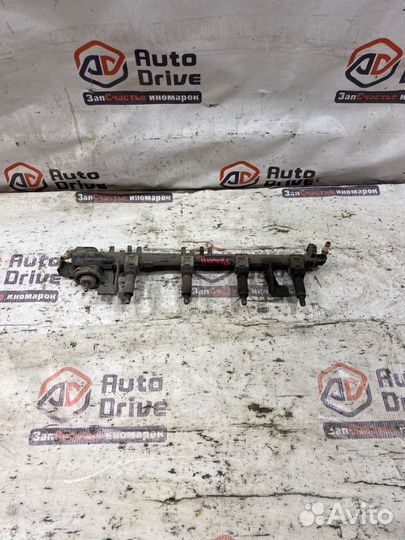 Топливная рейка Ford Fusion 1 1.4 2008