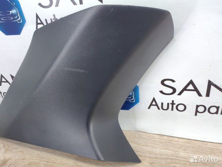 Накладка задней стойки задняя левая Bmw X5 Рест