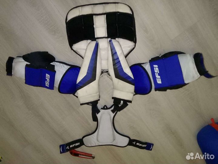 Хоккейная вратарская форма