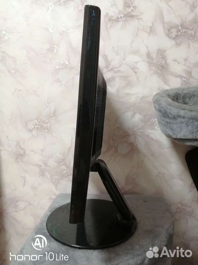 Монитор LG