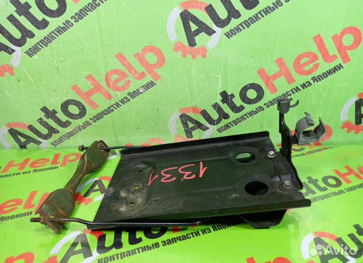 Крепление аккумулятора suzuki escudo TDA4W