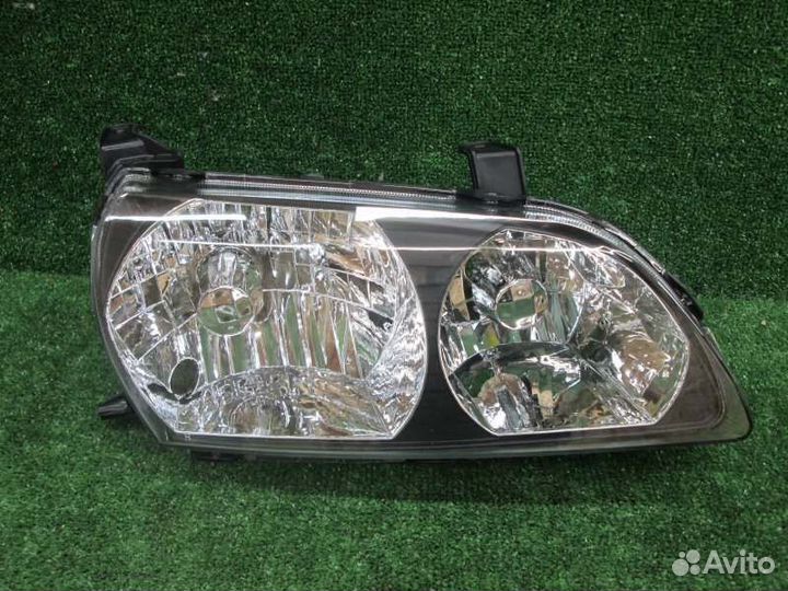 Фара правая Toyota Ipsum SMX10