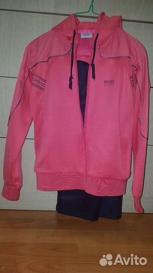 Спортивный костюм на девочку