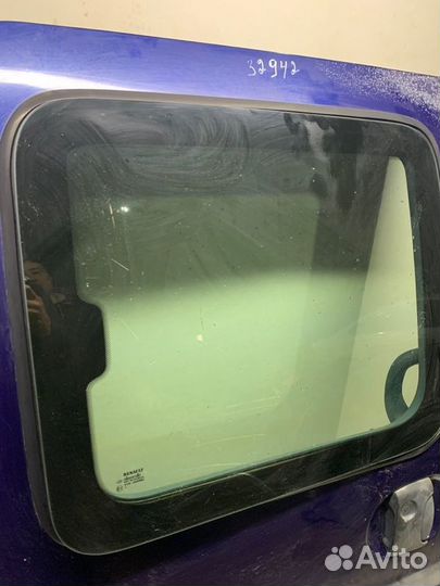 Стекло двери Renault Kangoo 1 KC E7J 2001