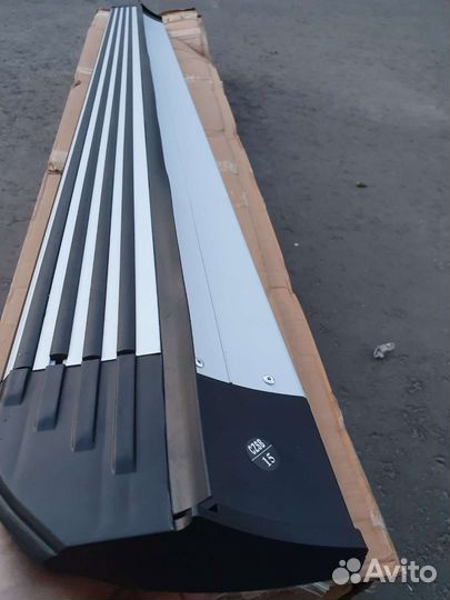 Пороги Volkswagen Touareg 2010-2018