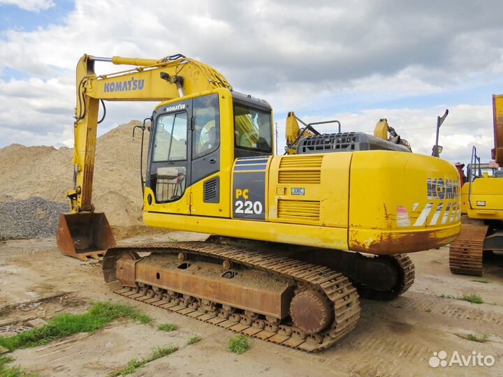 Гусеничный экскаватор Komatsu PC220LC-8M0, 2018