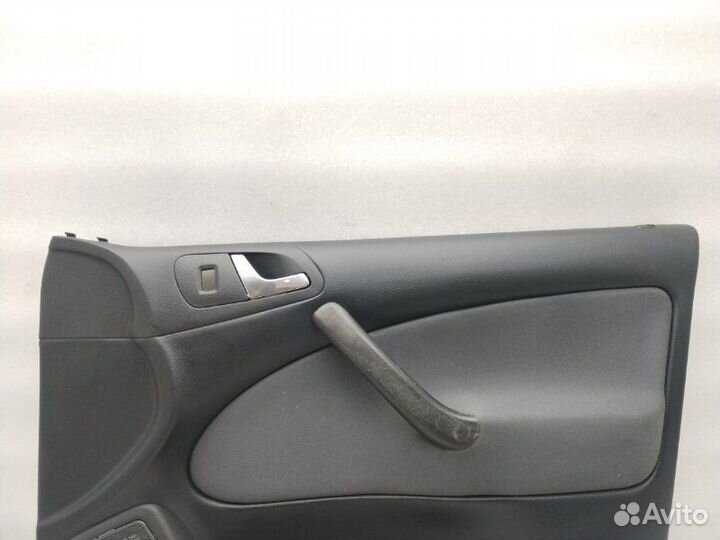 Обшивка двери передняя правая Skoda Octavia A4 BCA