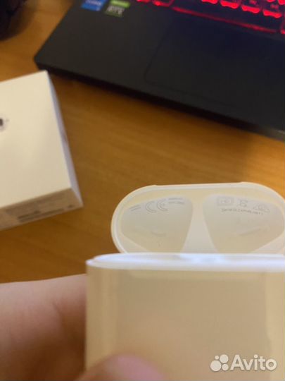 Беспроводные наушники Apple AirPods 1 оригинал