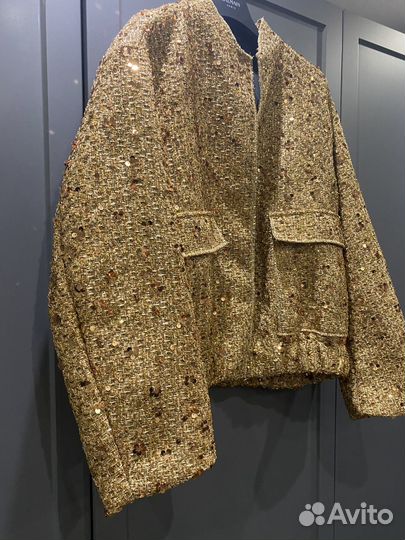 Бомбер с пайетками zara