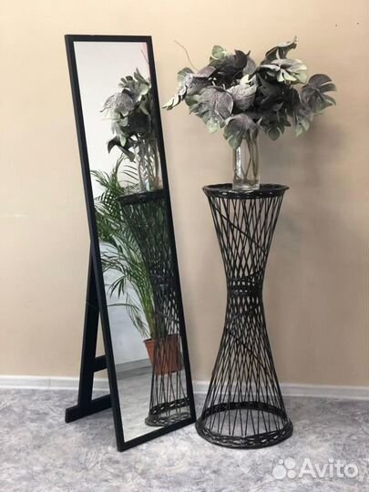 Цветочница для дома и сада плетеная