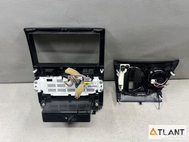 Консоль магнитофона mitsubishi delica D:5