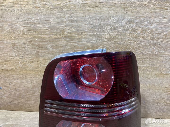 Фонарь задний правый VW Touran рест Арт. 111264