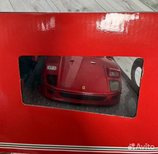 Машинка на р/у ferrari f40