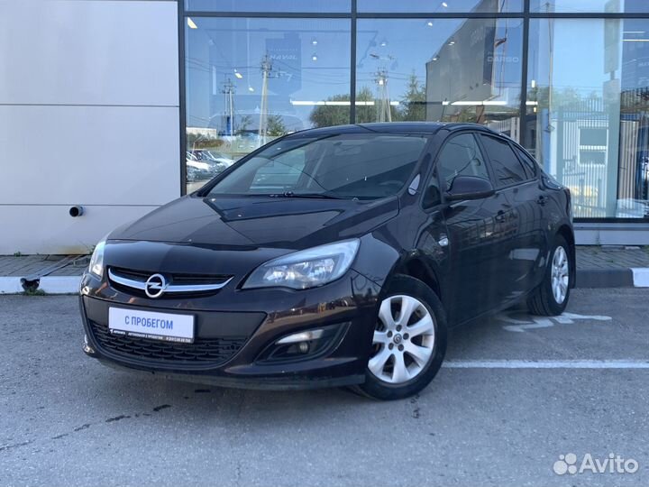 Opel Astra, 2014