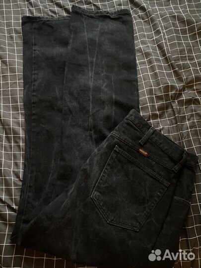 Джинсы широкие