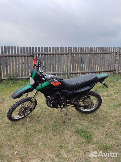 Racer panther 200