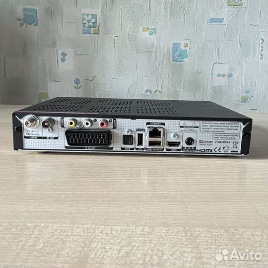 Ресивер Humax vahd-3100S