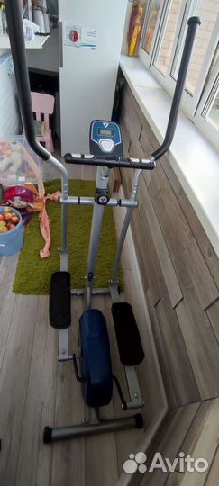 Эллиптический тренажер torneo