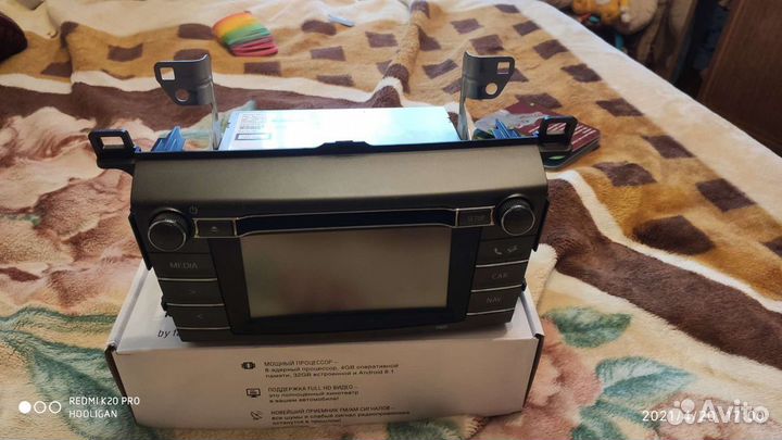 Штатная магнитола на Toyota Rav 4 2015