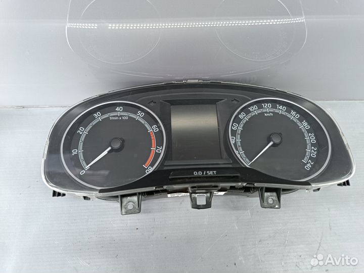 Панель приборов Skoda Rapid
