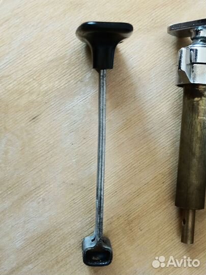 Насос, ключ, котелок от Шмель-1 Олимпиада 1980г