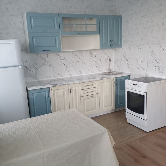 2-к. квартира, 52 м², 4/18 эт.