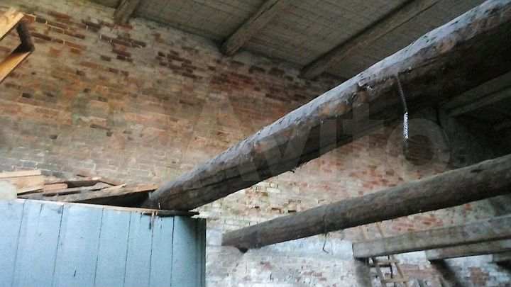 Гараж, > 30 м²