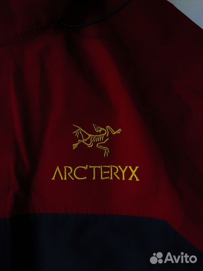 Ветровка Arcteryx Beta Ar (красно-желтая)