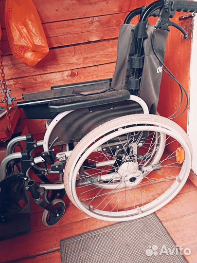 Инвалидная коляска складная бу