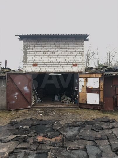 Гараж, > 30 м²