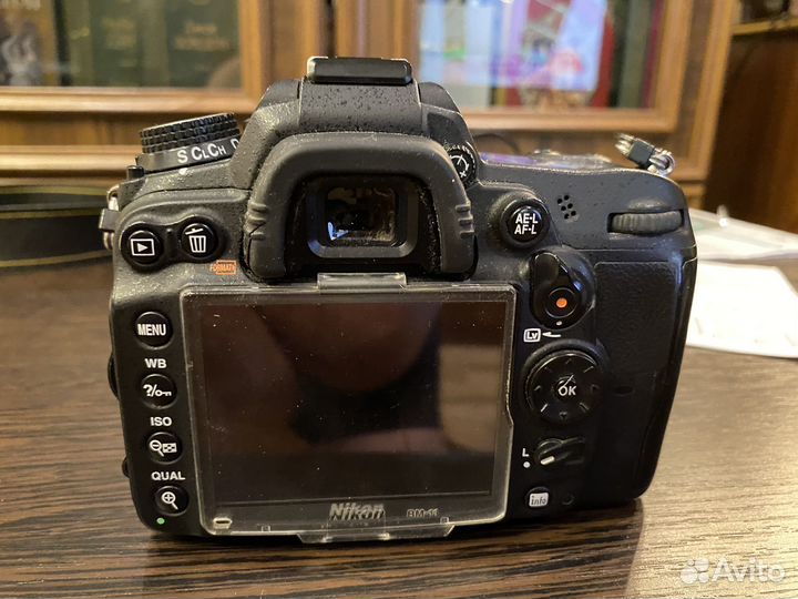 Nikon д 7000