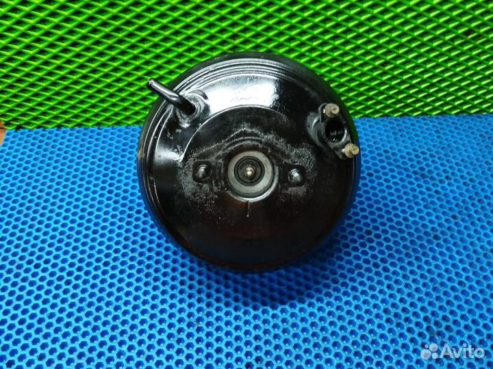 Вакуумный усилитель тормозов Mitsubishi carisma