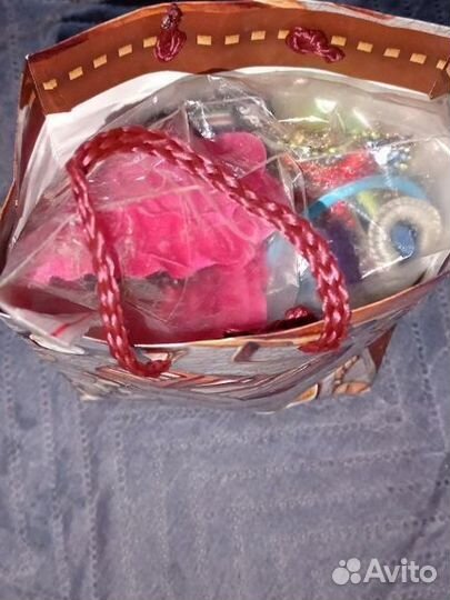 Брошь и мелочи для рукоделия и творчества