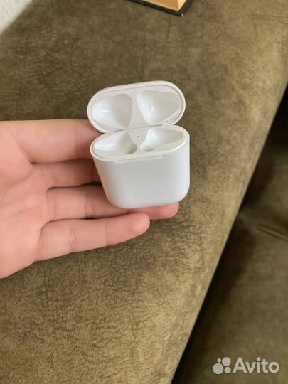 Airpods 2 кейс оригинал