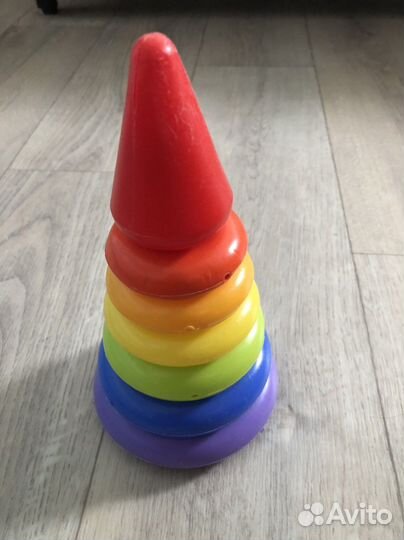 Пирамидка больша и маленькамя