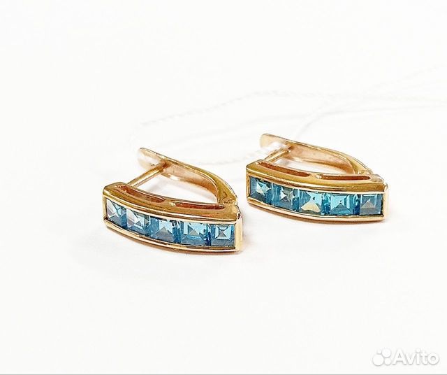Золотые серьги с камнем